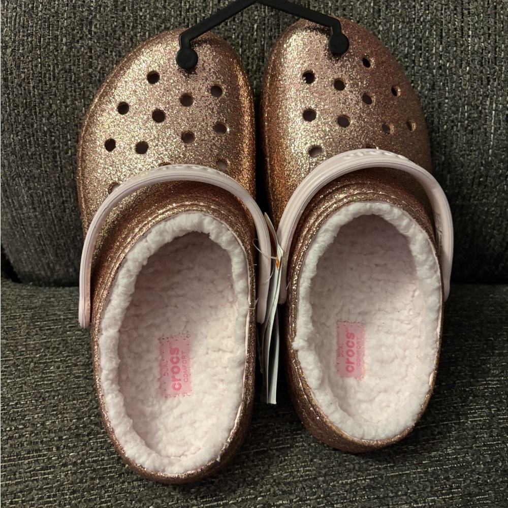 NWT Gold/Pink Fur Lined Crocs J4